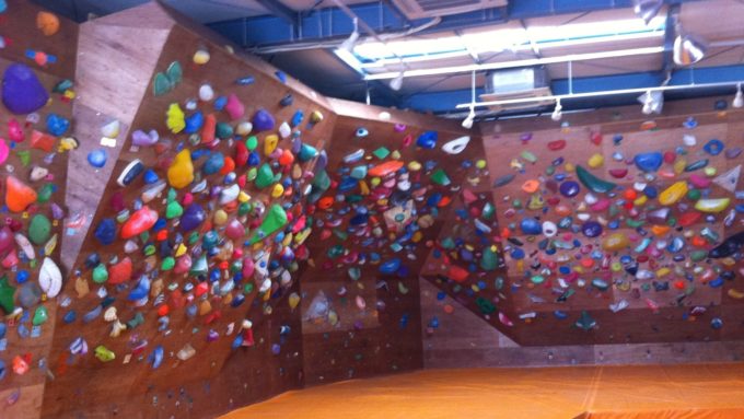 栃木県のクライミング施設「クライミングジム LOST CANYON（ロストキャニオン）」